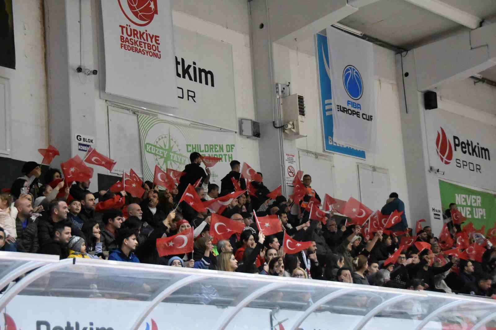 fiba avrupa kupasi aliaga petkimspor 82 dinamo bds sassari 70 14