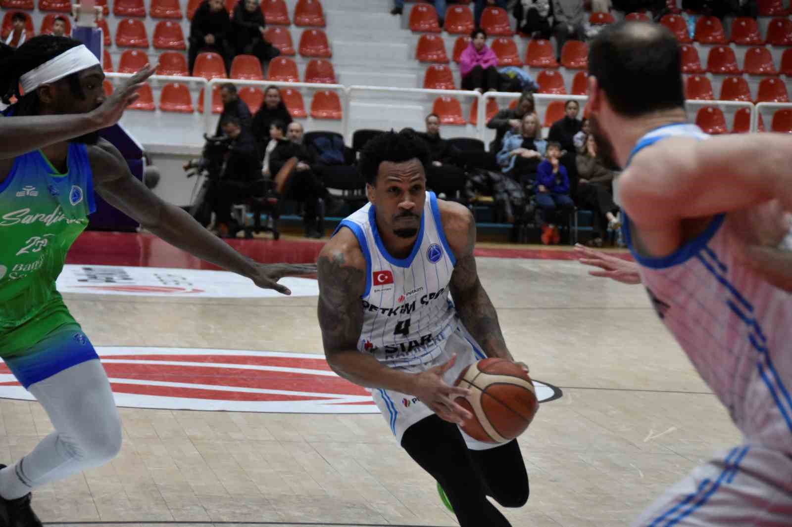 fiba avrupa kupasi aliaga petkimspor 82 dinamo bds sassari 70 17 ZHBut6BF