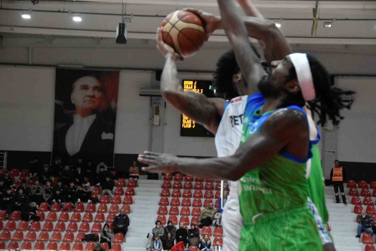 fiba avrupa kupasi aliaga petkimspor 82 dinamo bds sassari 70 18