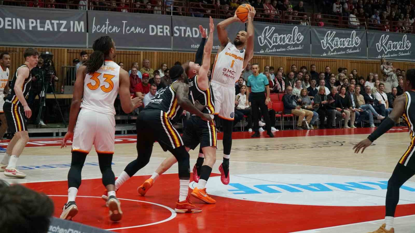 fiba sampiyonlar ligi wurzburg baskets 74 galatasaray 99 2 ICfJ52DA