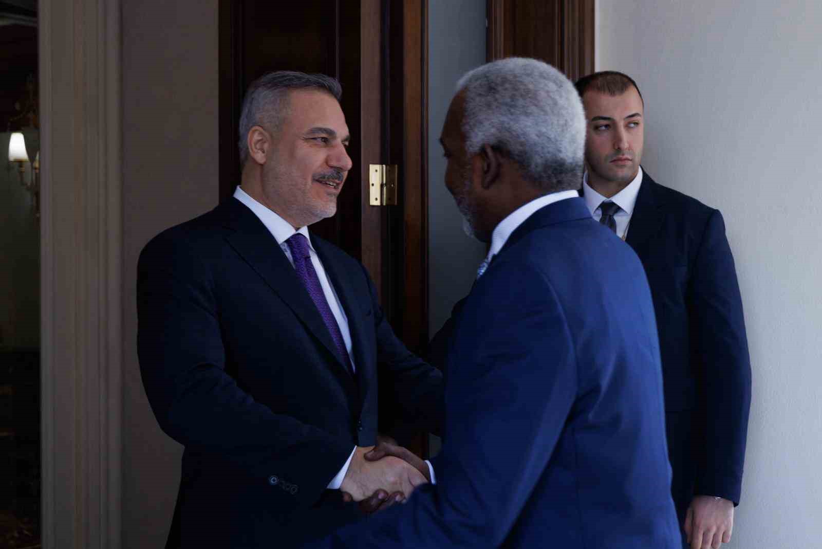 fidan nijeryali mevkidasi tuggar ile ankarada gorustu 1 WN73jKgI
