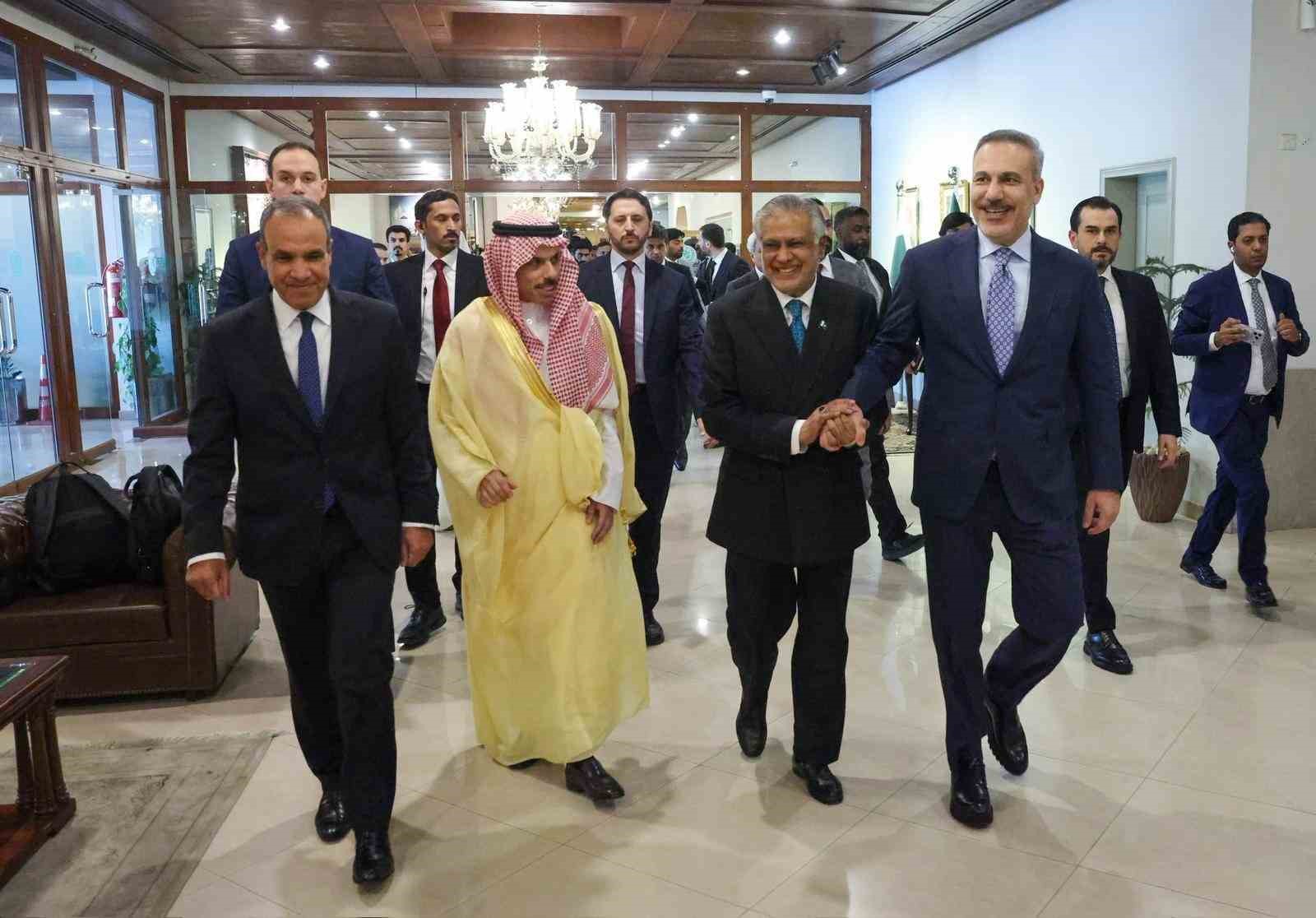Fidan, Türkiye-Mısır-Pakistan-Suudi Arabistan Dışişleri Bakanları Toplantısı’na katıldı 5 fidan turkiye misir pakistan suudi arabistan disisleri bakanlari toplantisina katildi 1 sPfl6lkB