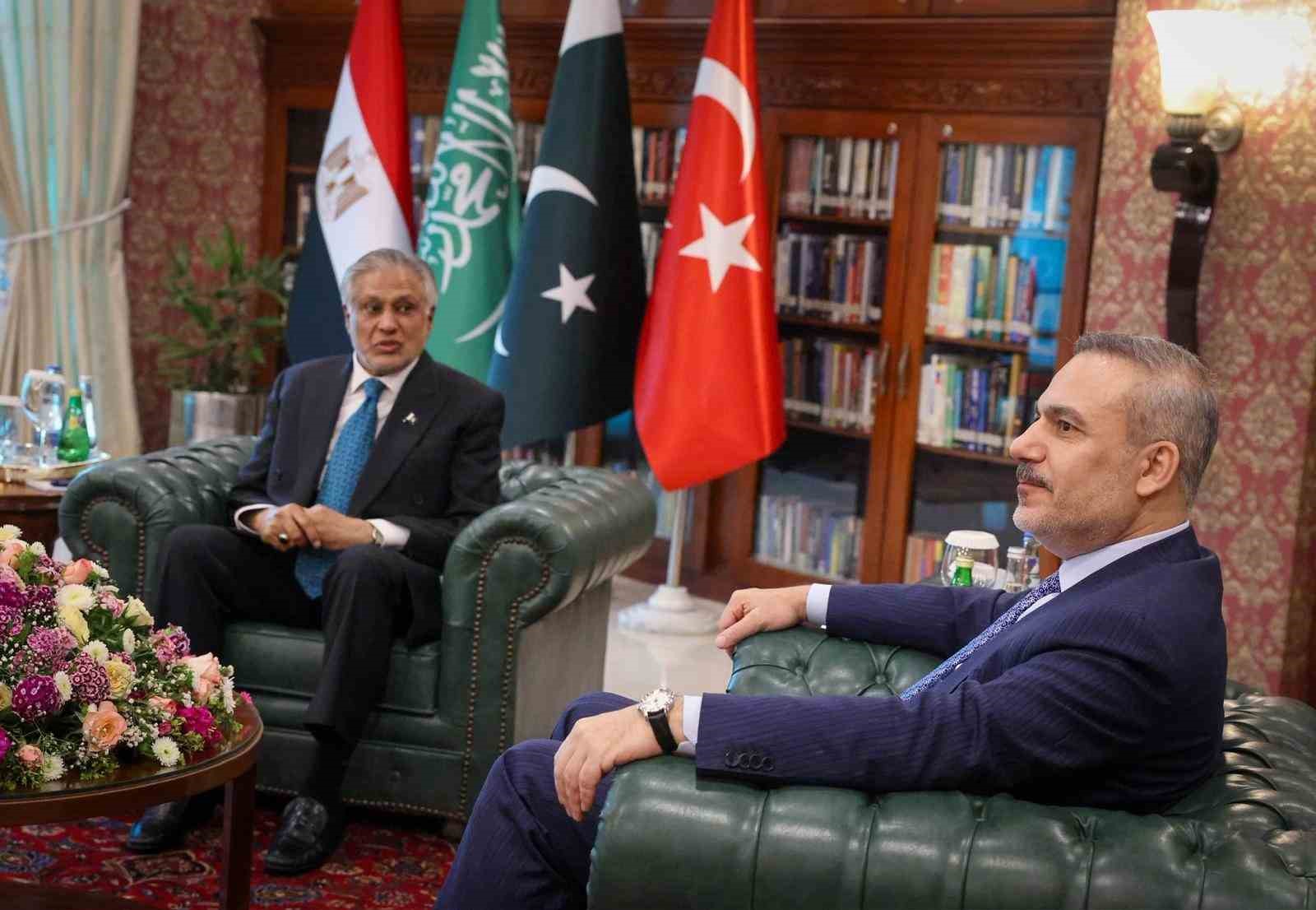 Fidan, Türkiye-Mısır-Pakistan-Suudi Arabistan Dışişleri Bakanları Toplantısı’na katıldı 8 fidan turkiye misir pakistan suudi arabistan disisleri bakanlari toplantisina katildi 4