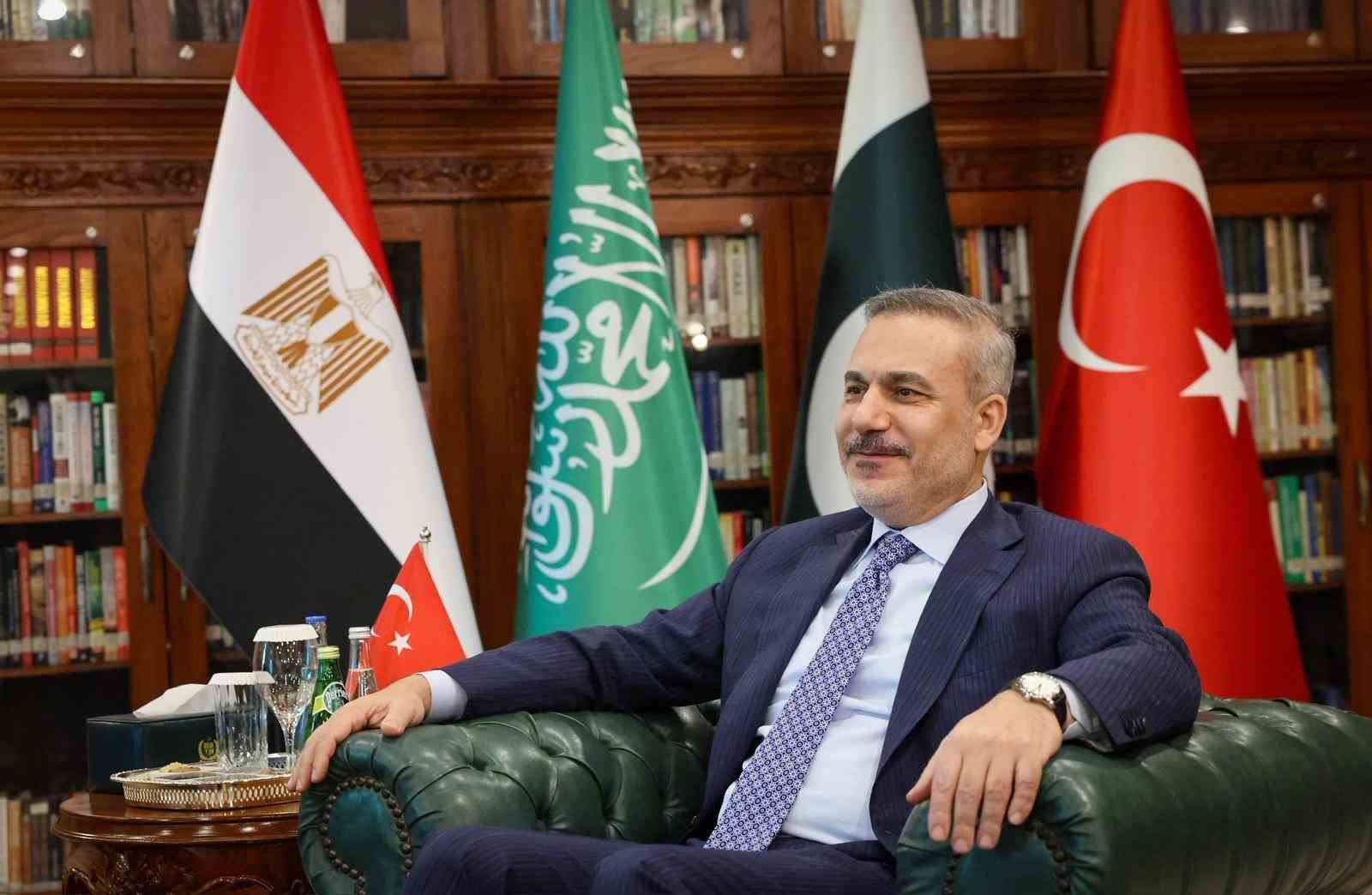 Fidan, Türkiye-Mısır-Pakistan-Suudi Arabistan Dışişleri Bakanları Toplantısı’na katıldı 11 fidan turkiye misir pakistan suudi arabistan disisleri bakanlari toplantisina katildi 7