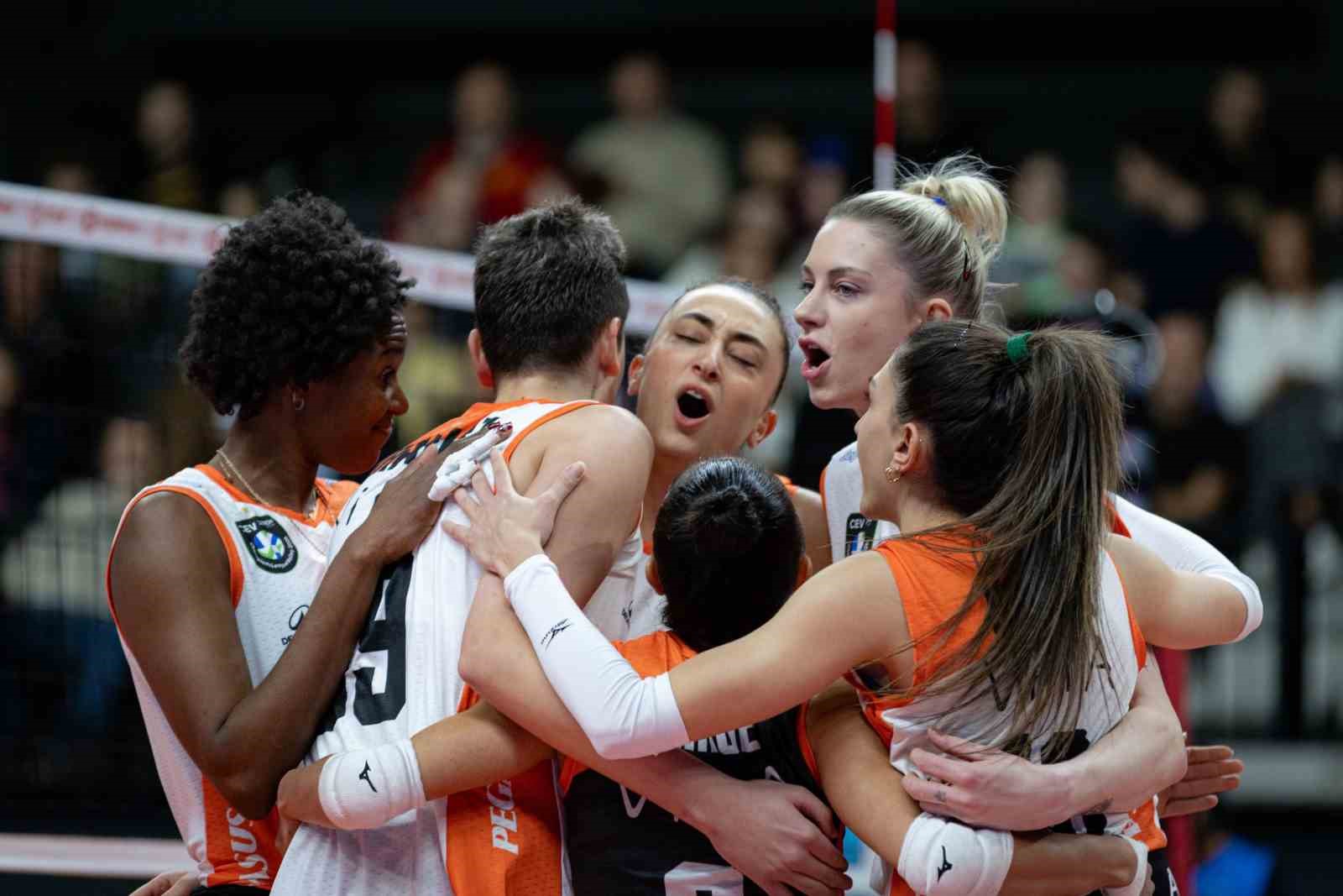 file derbisinde zafer eczacibasi dynavitin 2 WawqGGSr