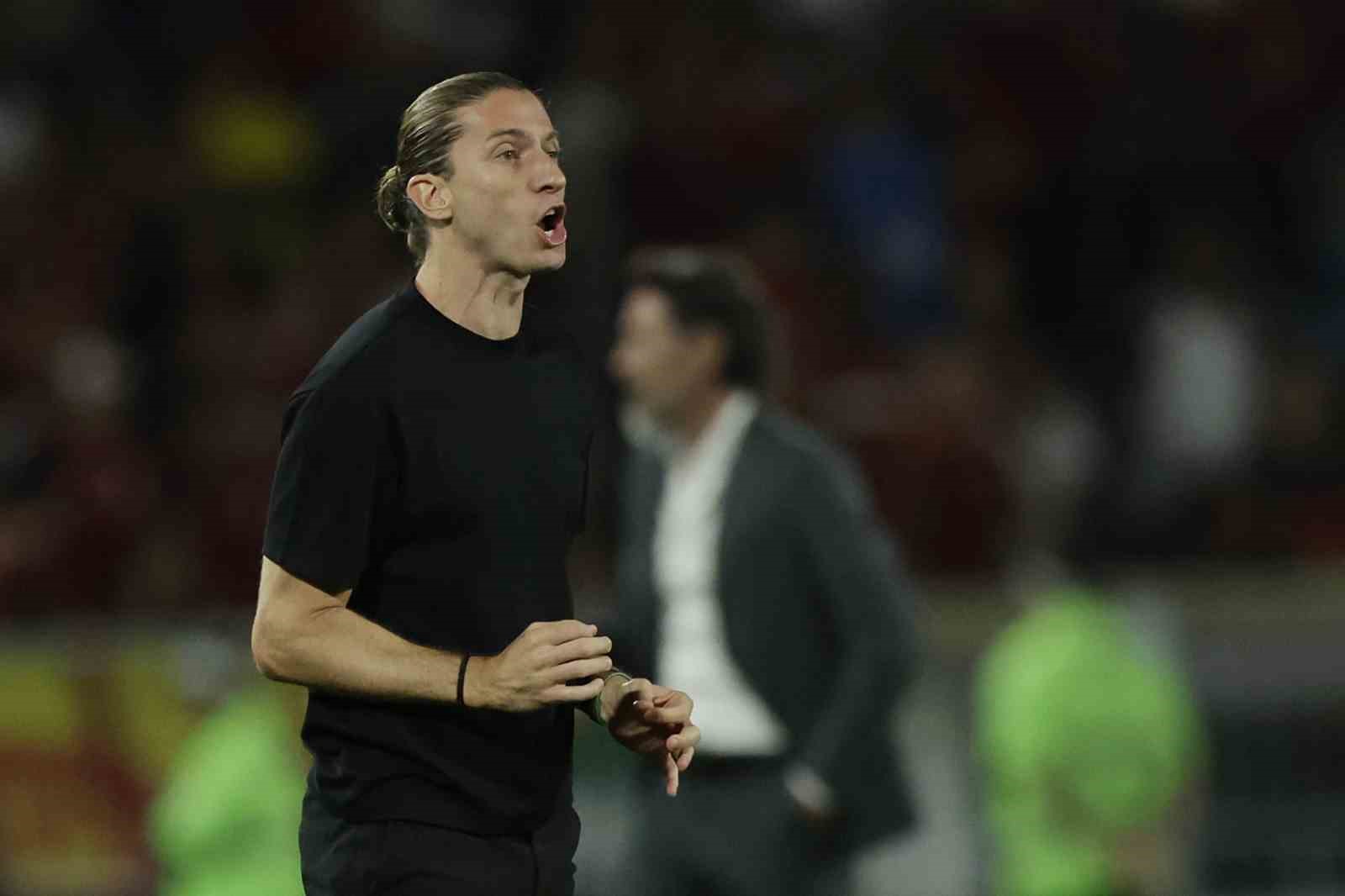 filipe luis teknik direktorluk kariyerinde 5 kupasini kazandi 2 MyAMMUMW