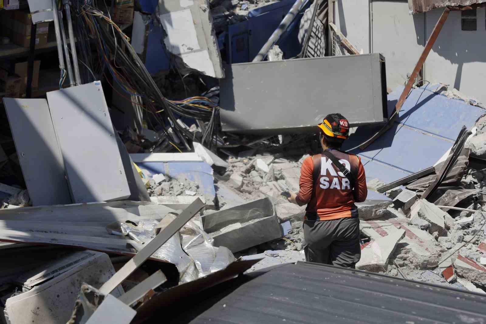 Filipinler’deki depremde can kaybı 37’ye yükseldi 7 filipinlerdeki depremde can kaybi 37ye yukseldi 3