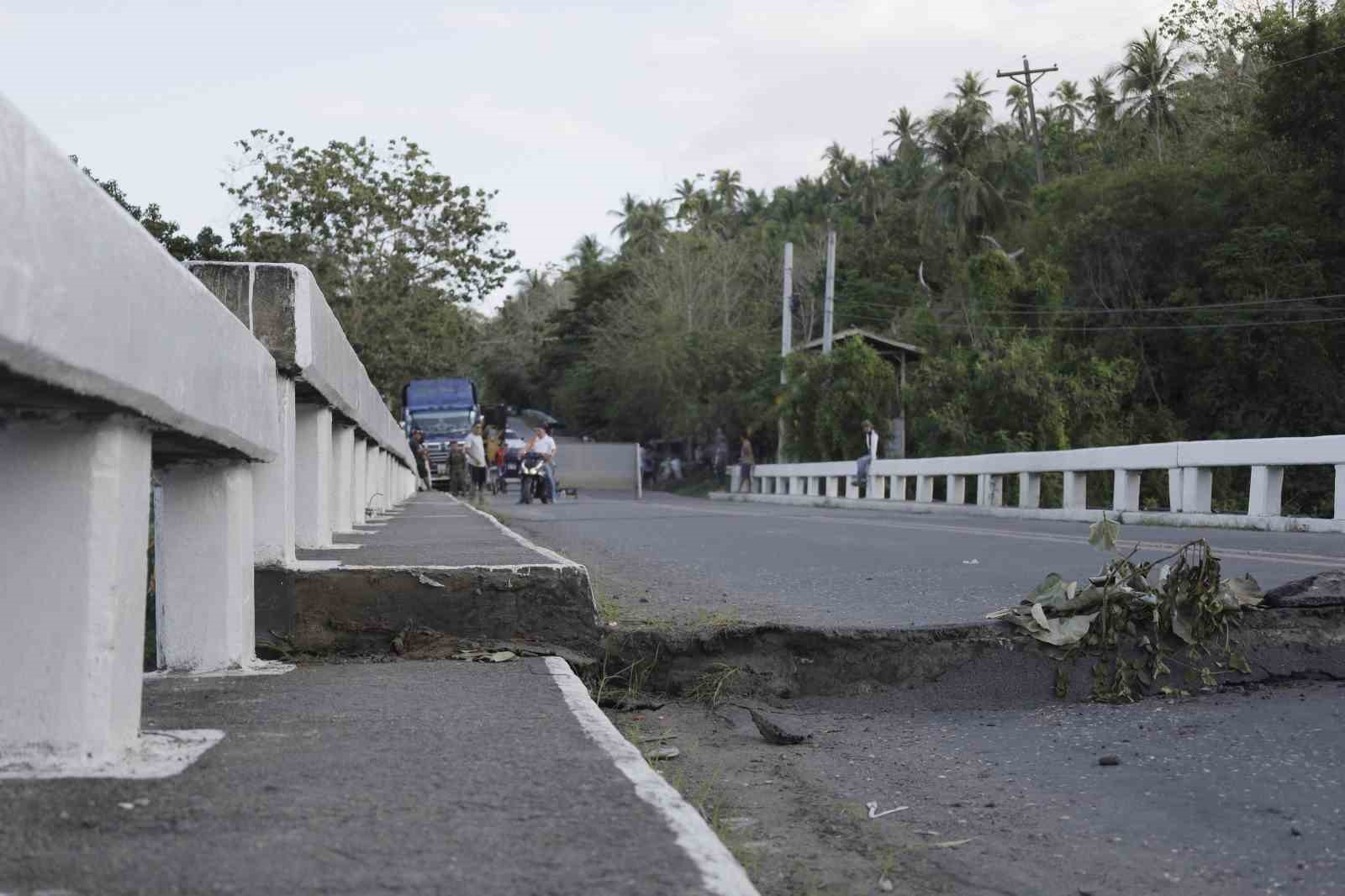 Filipinler’deki depremde can kaybı 37’ye yükseldi 12 filipinlerdeki depremde can kaybi 37ye yukseldi 8 QDYaGQsk