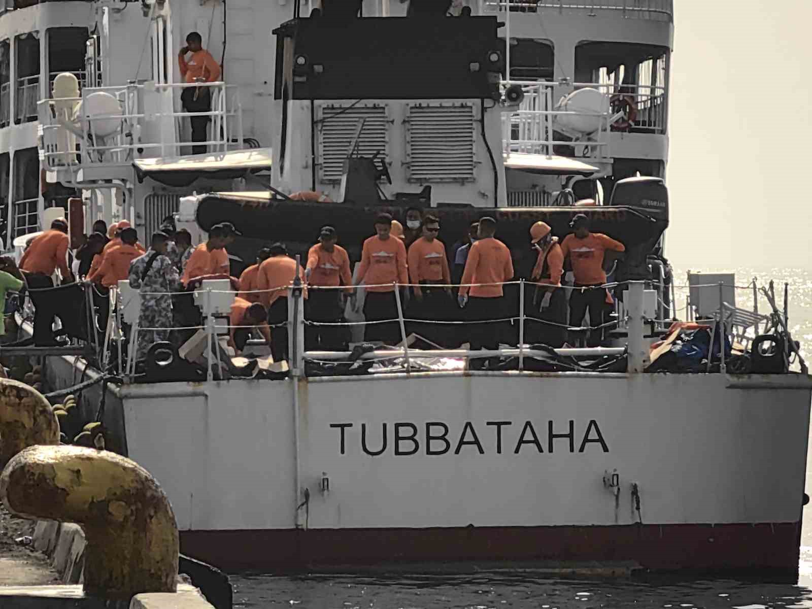Filipinler’deki feribot kazasında can kaybı 18’e yükseldi, 24 kişi hala kayıp 4 filipinlerdeki feribot kazasinda can kaybi 18e yukseldi 24 kisi hala kayip 0 68fTEBkW