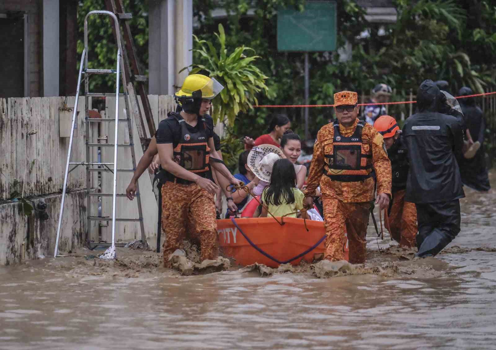 filipinleri kalmaegi tayfunu vurdu 2 olu 1 UnDiqP8F