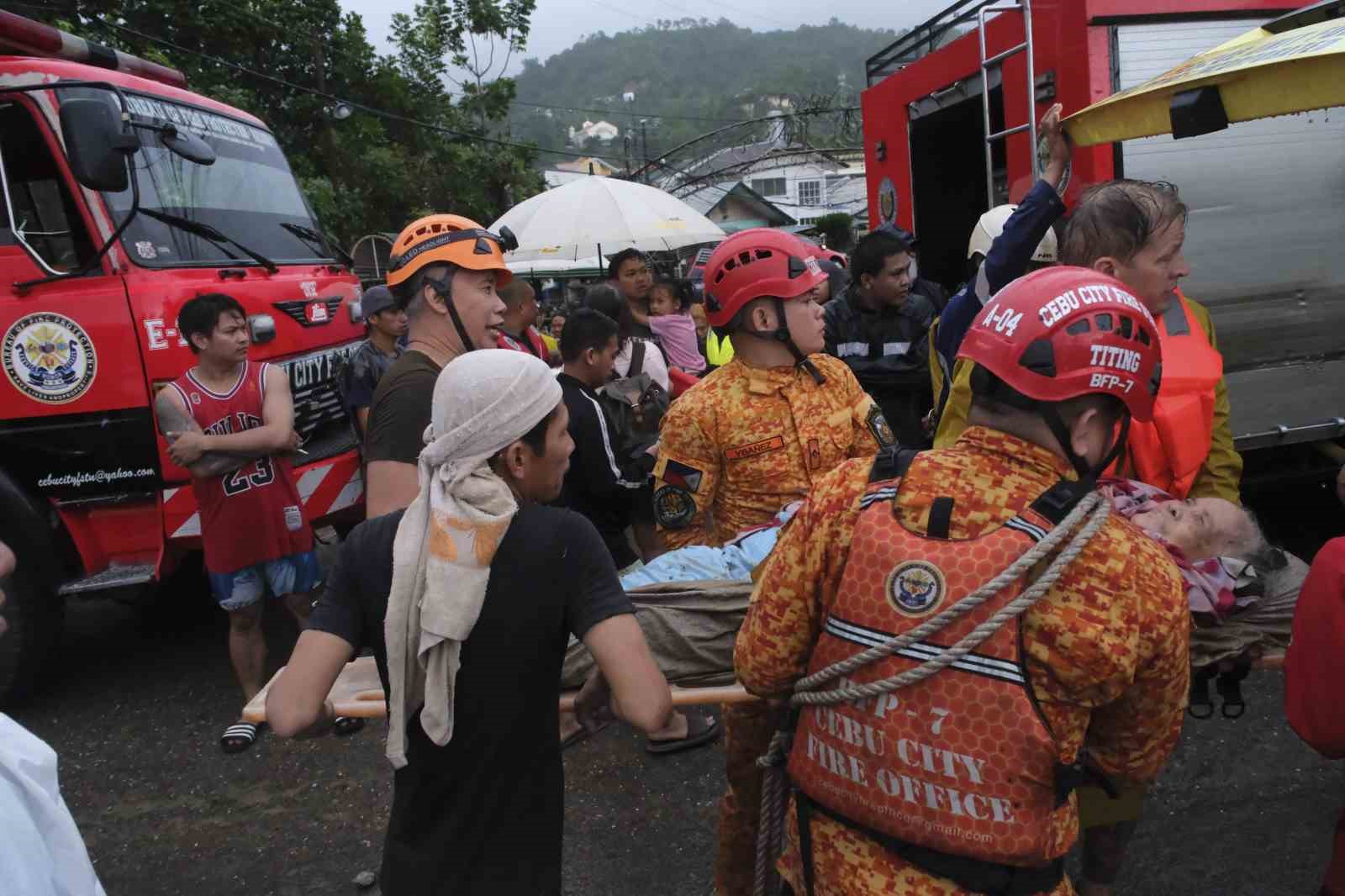 filipinleri kalmaegi tayfunu vurdu 2 olu 2