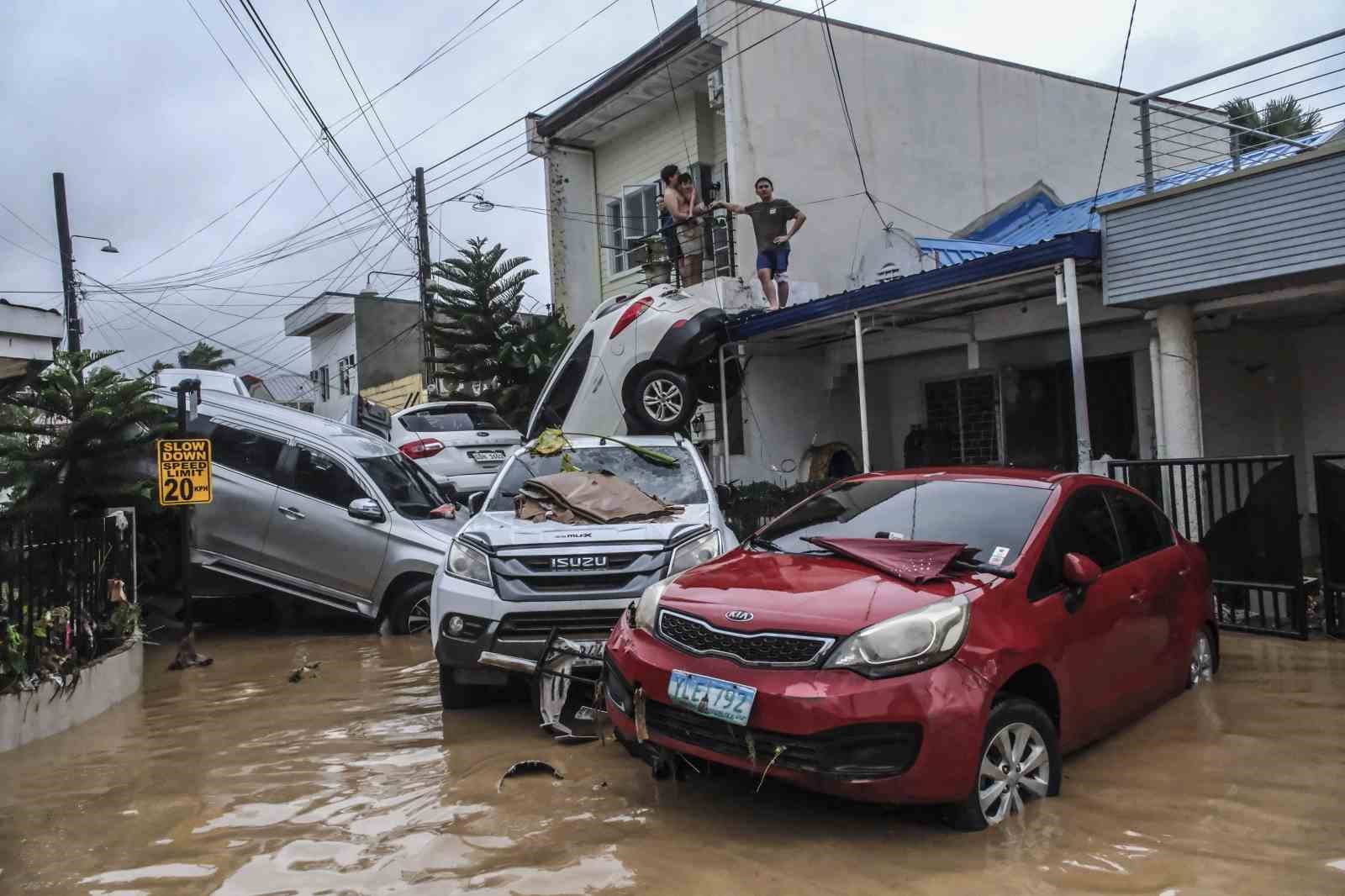 filipinleri kalmaegi tayfunu vurdu 2 olu 6 BgY7W9mr