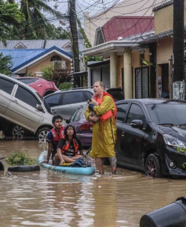 filipinleri-kalmaegi-tayfunu-vurdu-2-olu-w7d7nuHA.jpg