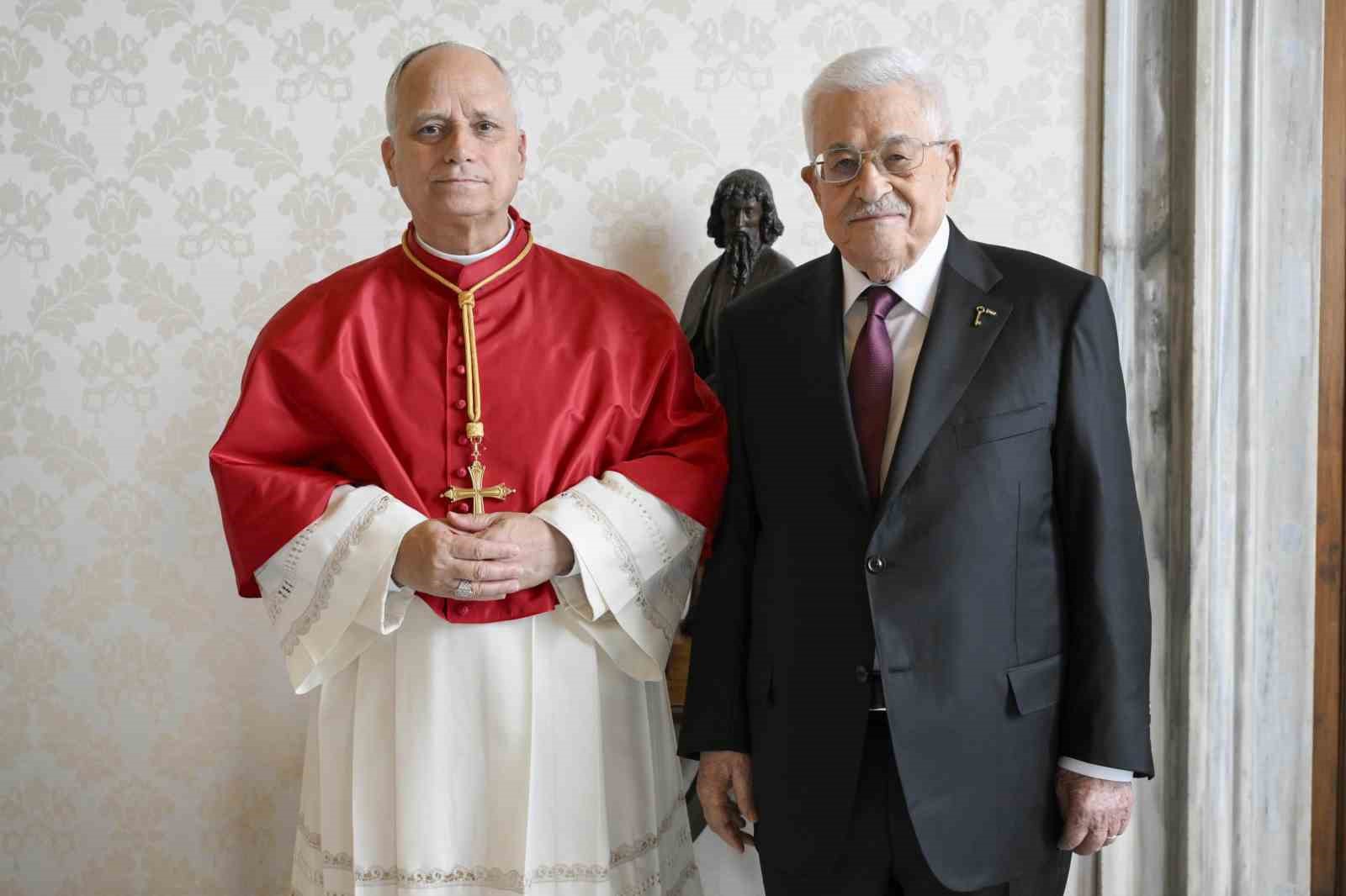 filistin devlet baskani abbas ile papa 14uncu leodan ilk gorusme 3 B6eAfTEm