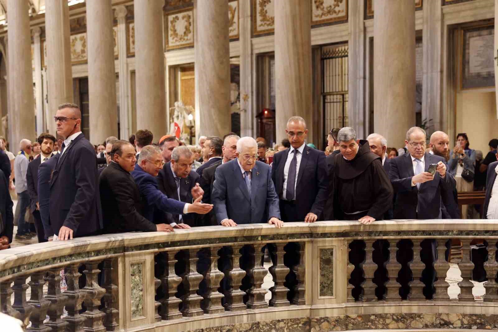 filistin devlet baskani abbas ile papa 14uncu leodan ilk gorusme 8 rFXp2CEh
