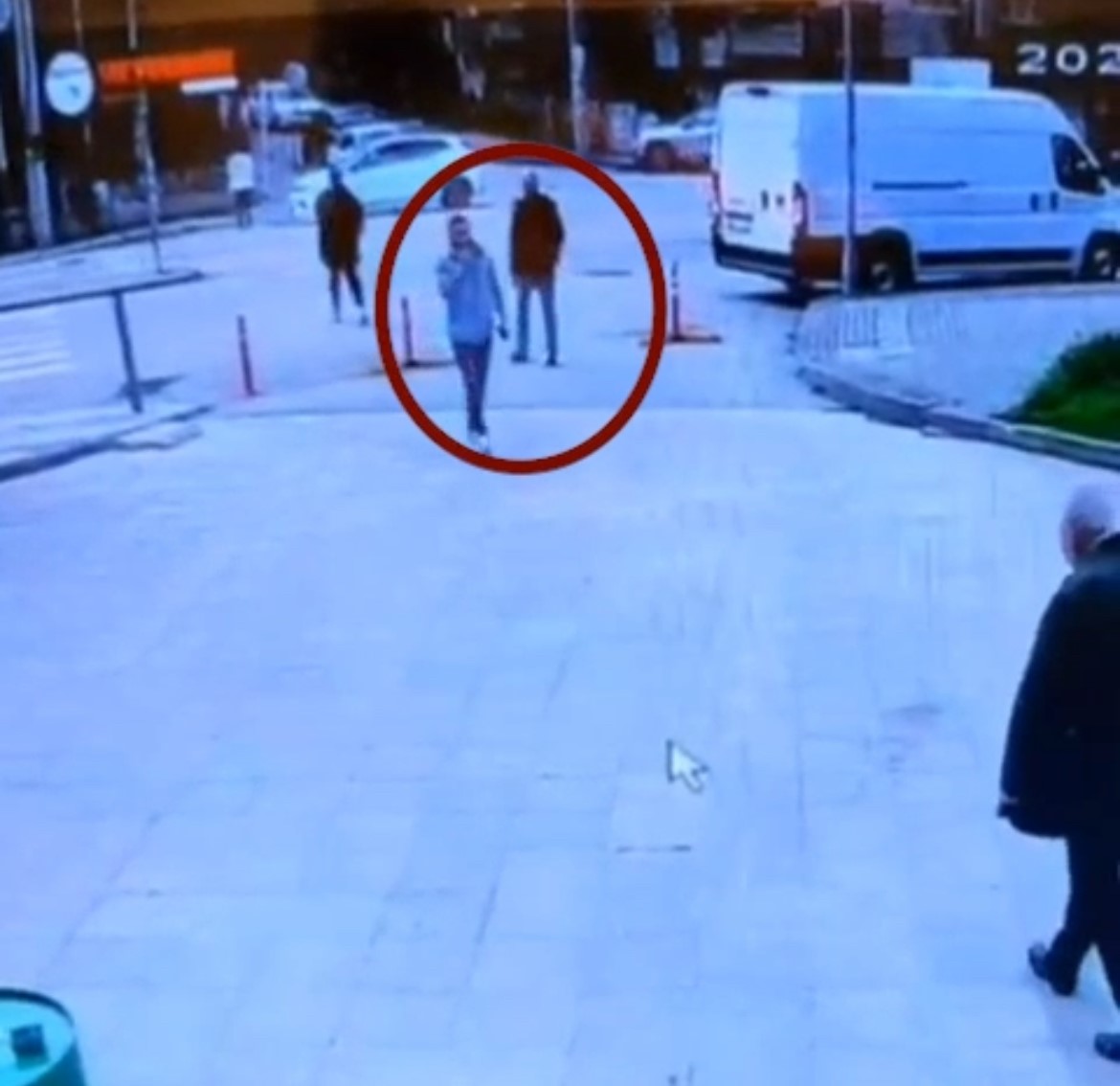 film gibi takip 85 kamera izlendi 950 arac incelendi hirsiz kameradan yakalandi 1 fBScFN2D