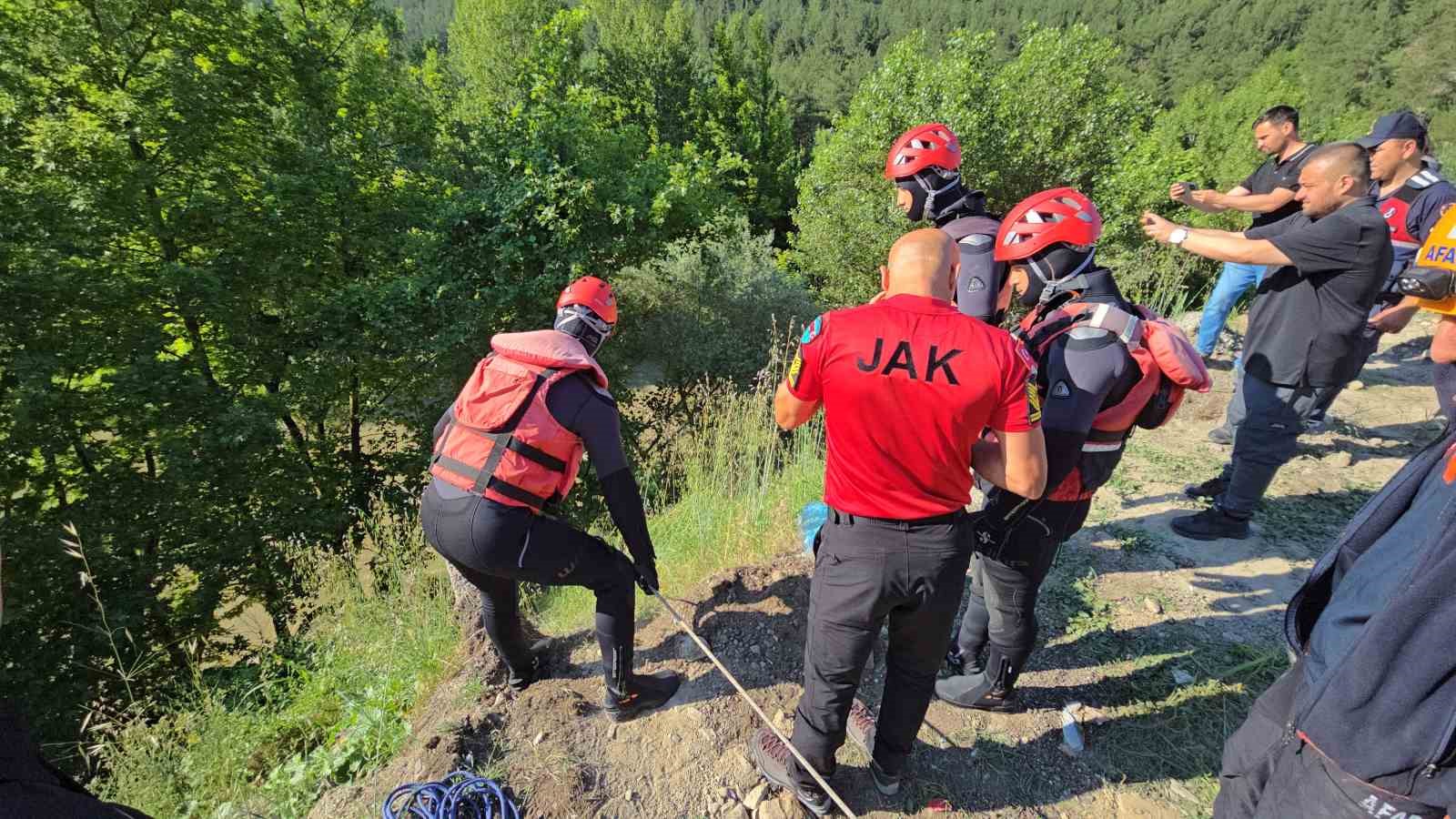 filyos cayinda akintiya kapilan ertenin cansiz bedenine ulasildi 0 AUv6AYmQ