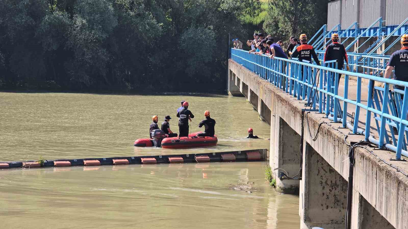 filyos cayinda akintiya kapilan ertenin cansiz bedenine ulasildi 3 MUZR4U2p