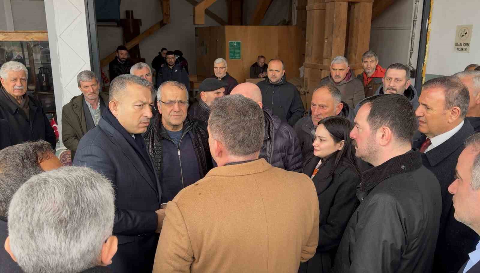 findik fabrikasindaki yanginda sogutma calismalari suruyor 9 aRmvcUVk