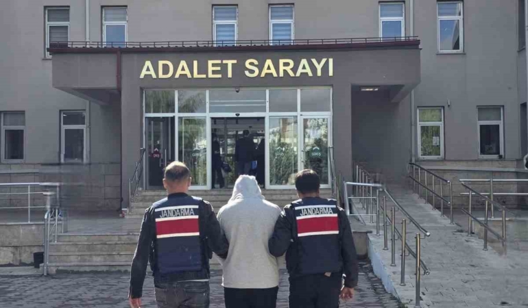 firari-feto-uyesi-jandarmadan-kacamadi-cFC1Uf7F.jpg