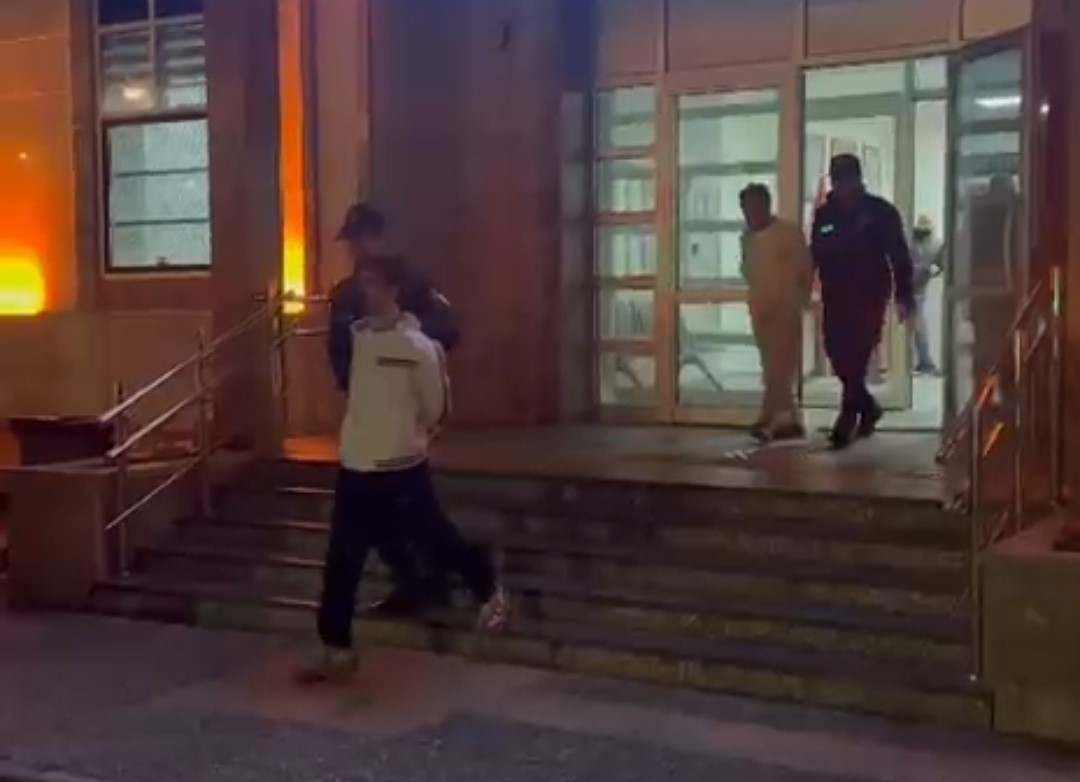 firari hukumlu baba ve iki oglu yakalandi 1 hFnagqcL