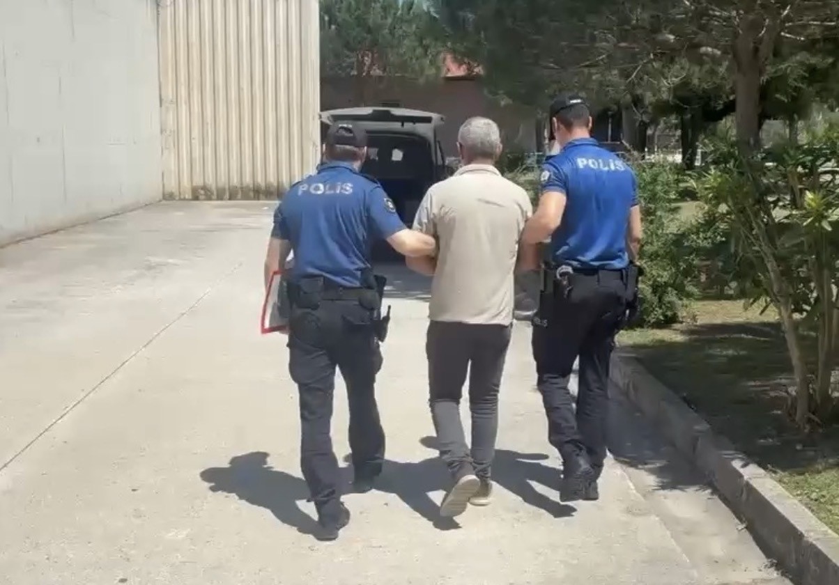 Firari hükümlüler yakalandı 6 firari hukumluler yakalandi 2 A7fkC5iF