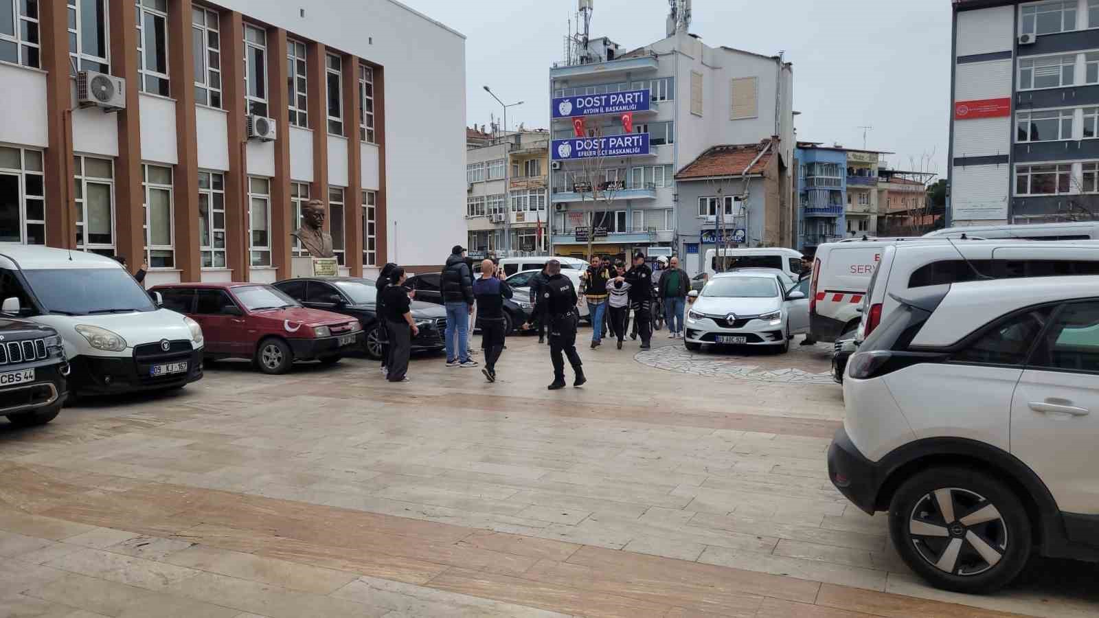 firari kuzenler adliyeye sevk edildi 1 UgG26KAz