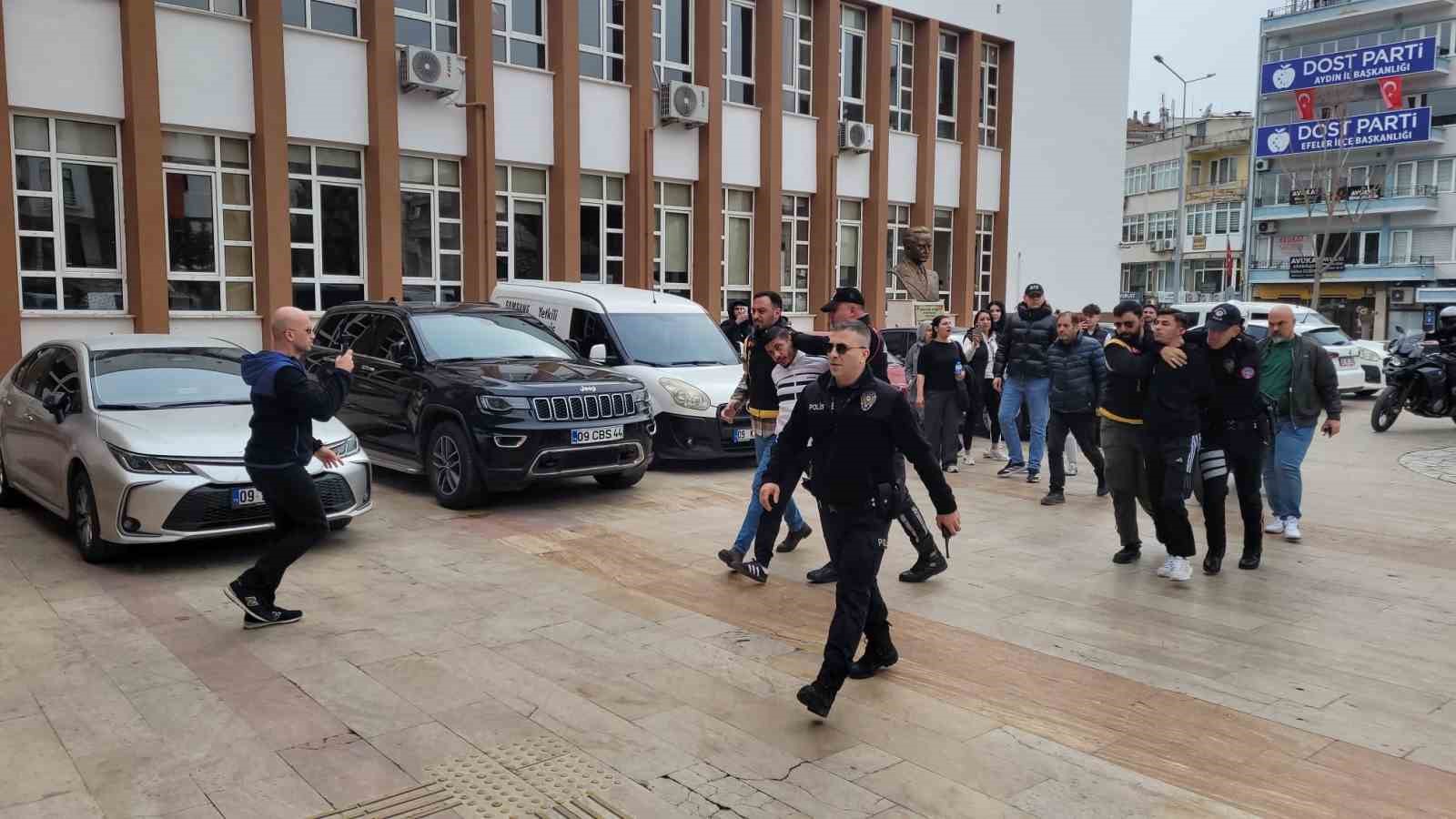 firari kuzenler adliyeye sevk edildi 2 NfdVKOX2