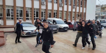 firari-kuzenler-adliyeye-sevk-edildi-EuOjPsHy.jpg