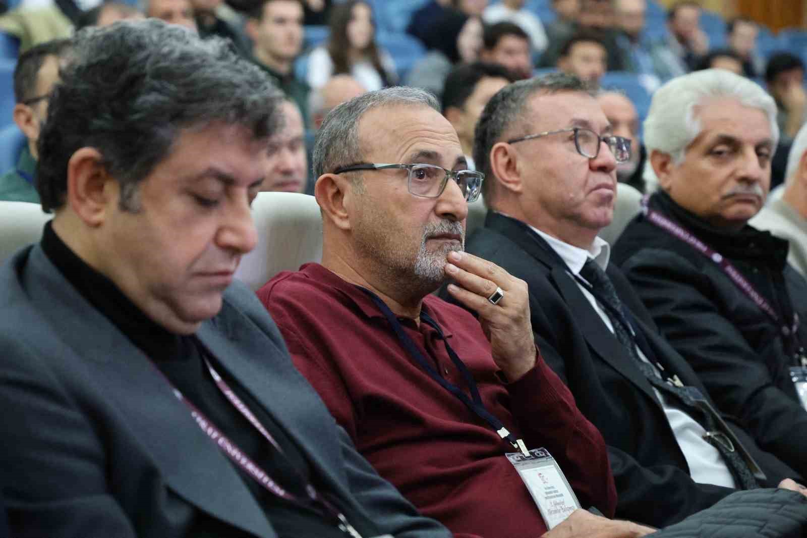 firat universitesi 5 geleneksel mezunlar bulusmasi renkli anlara sahne oldu 1