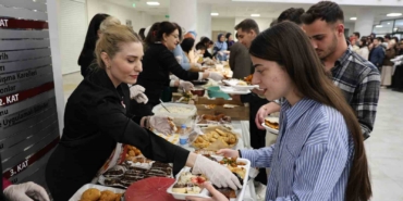 firat-universitesinde-sinav-oncesi-ogrencilere-150-cesit-ev-yemegi-ikram-edildi-iBu1rzrs.jpg