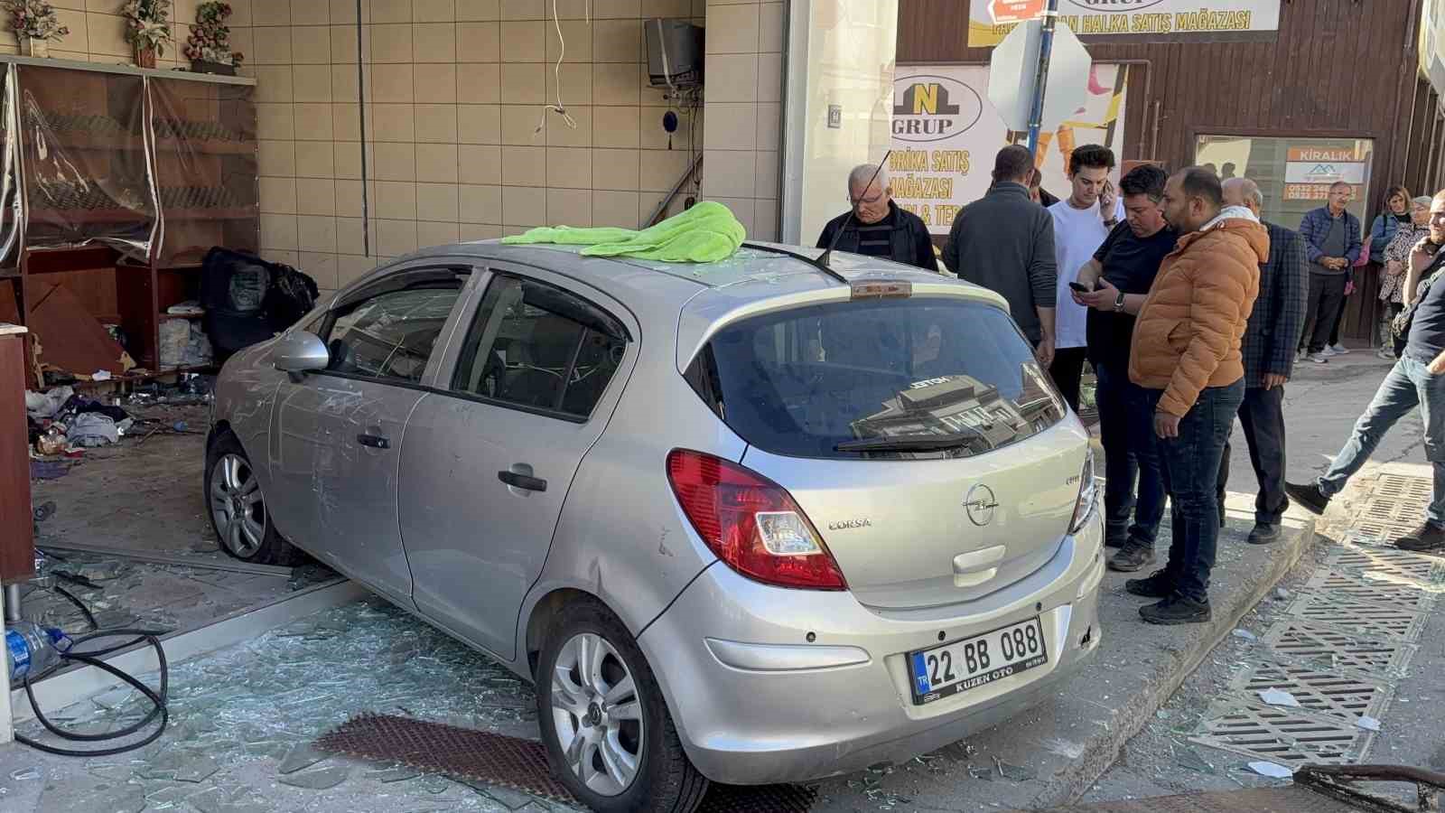 firina dalan otomobil ortaligi savas alanina cevirdi o anlar kamerada 5 KUhbJqbX