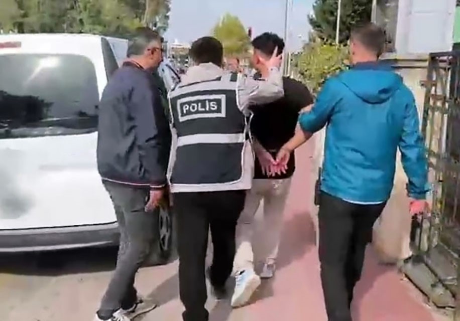 Firmanın eski çalışanı 5 milyonluk iş makinesini çaldı 9 firmanin eski calisani 5 milyonluk is makinesini caldi 5 hqn4zAqu