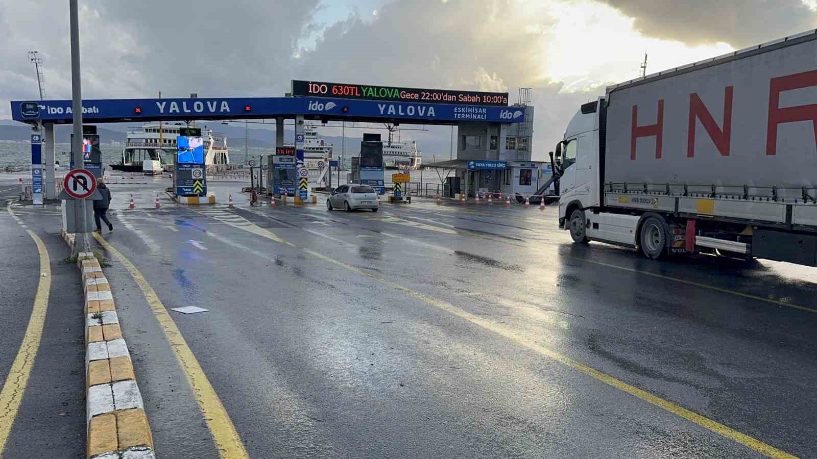 firtina sebebiyle eskihisar topcular feribot seferleri durduruldu 6 p2eFyIp4