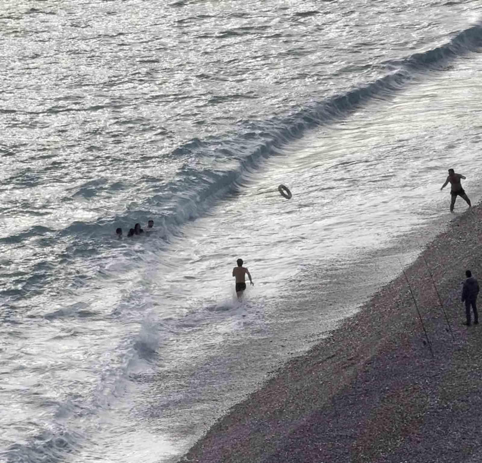 firtinali havada denizde can pazari 0 yeVedVsV