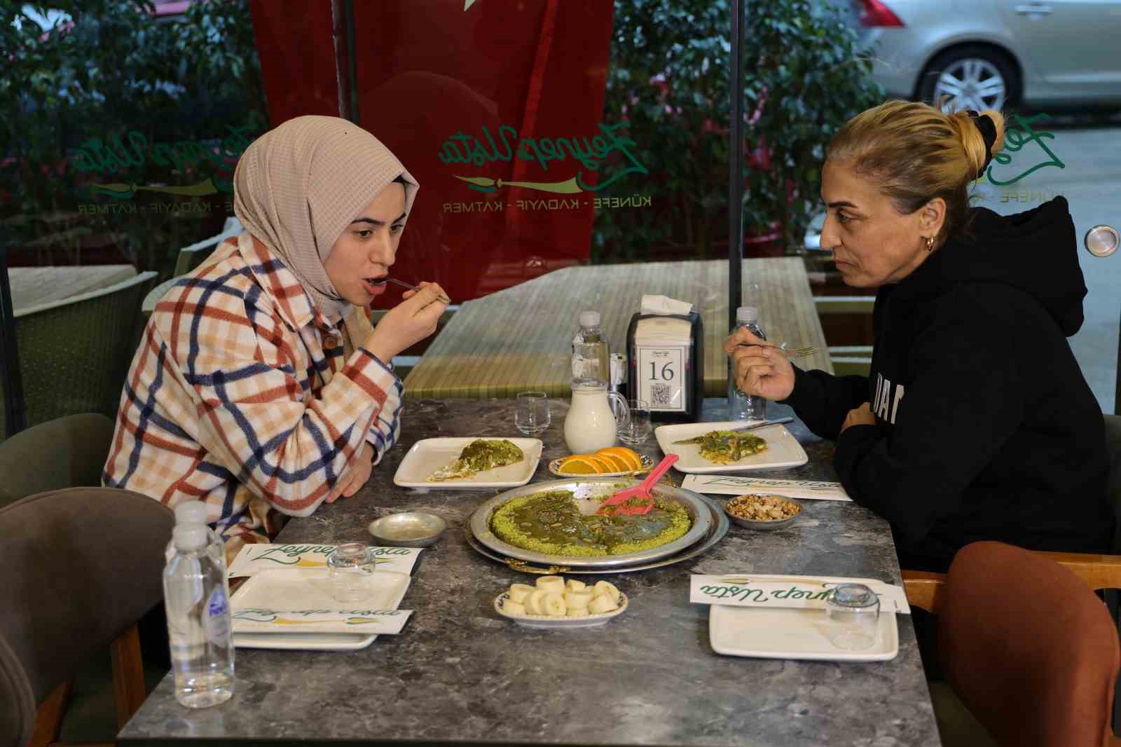 fistik ezmeli kunefe yok satiyor 6 phLYHyFv