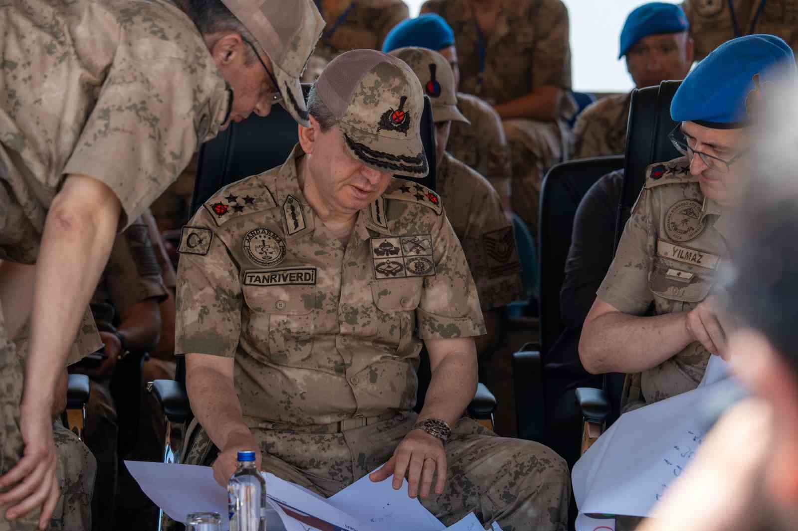focada nefes kesen final jandarmanin sampiyon nisancilari kozlarini paylasti 18 QtTOzHOK