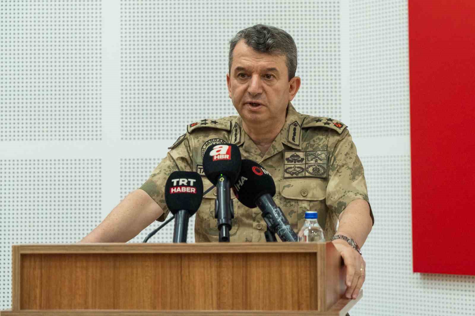 focada nefes kesen final jandarmanin sampiyon nisancilari kozlarini paylasti 26 d6BdAK8Z