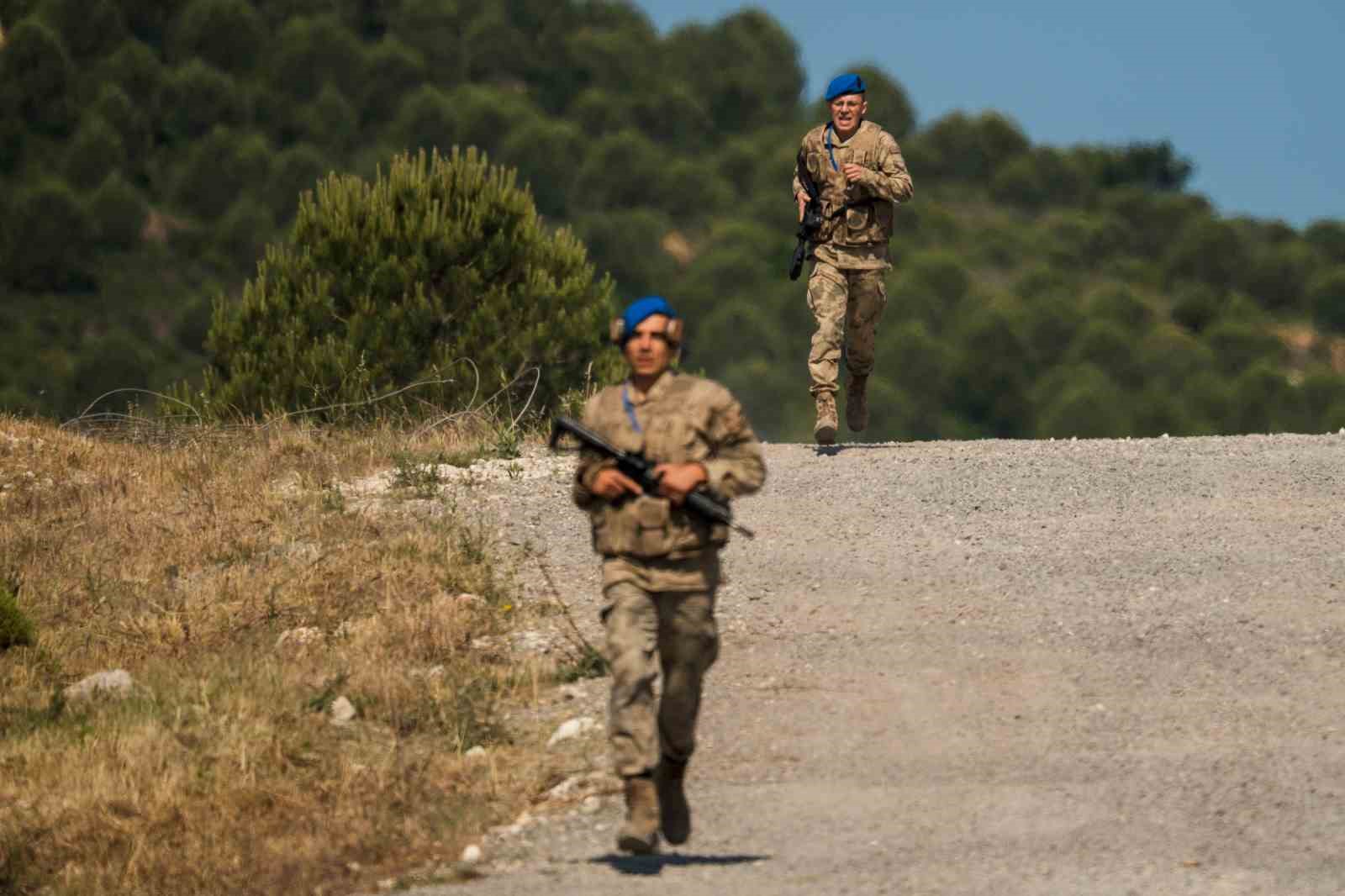 focada nefes kesen final jandarmanin sampiyon nisancilari kozlarini paylasti 9 L71QyOUV