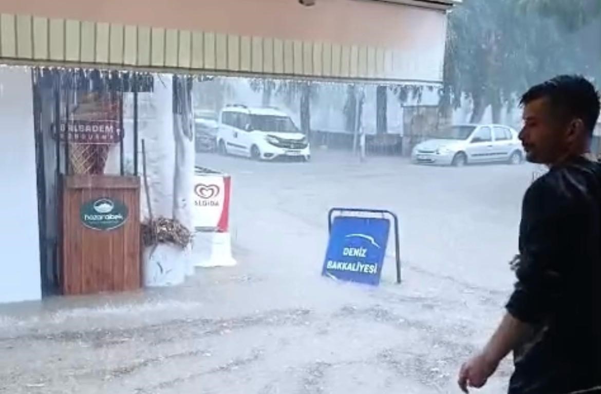 focada sel sulari denizin rengini degistirdi 4 XOwur1np