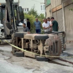 forklift-rampa-asagi-inerken-devrildi-1i-agir-2-yarali-NCuAkx4g.jpg