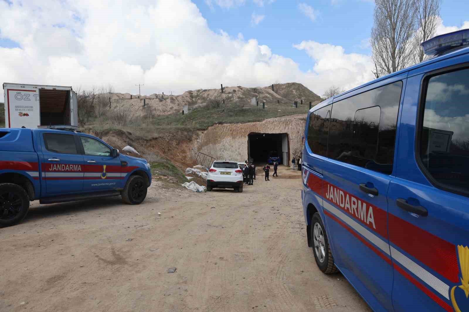 forkliftin altinda kalan isci hayatini kaybetti 5 unVPXBPF