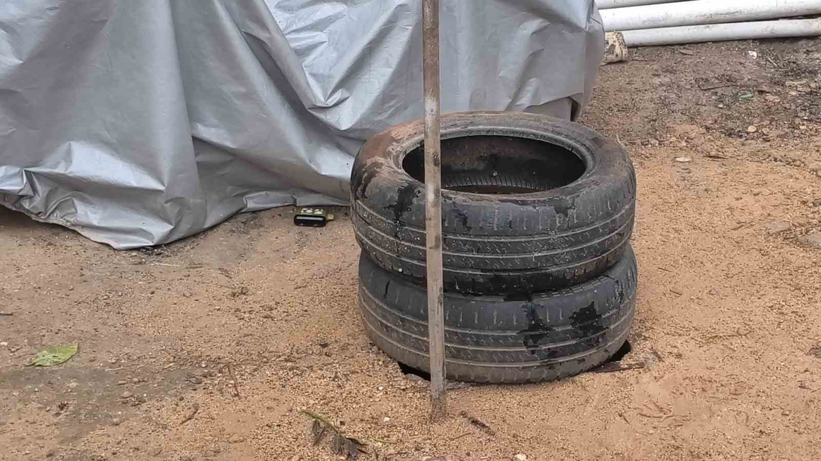 foseptik cukuruna dusen genc kiz yardim cigliklarina kosan vatandaslar tarafindan kurtarildi 4 DfIjgplO