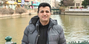fotografini-cekmek-istedigi-sahis-silah-cekti-korku-dolu-anlar-kameraya-yansidi-BfAMJQxj.jpg