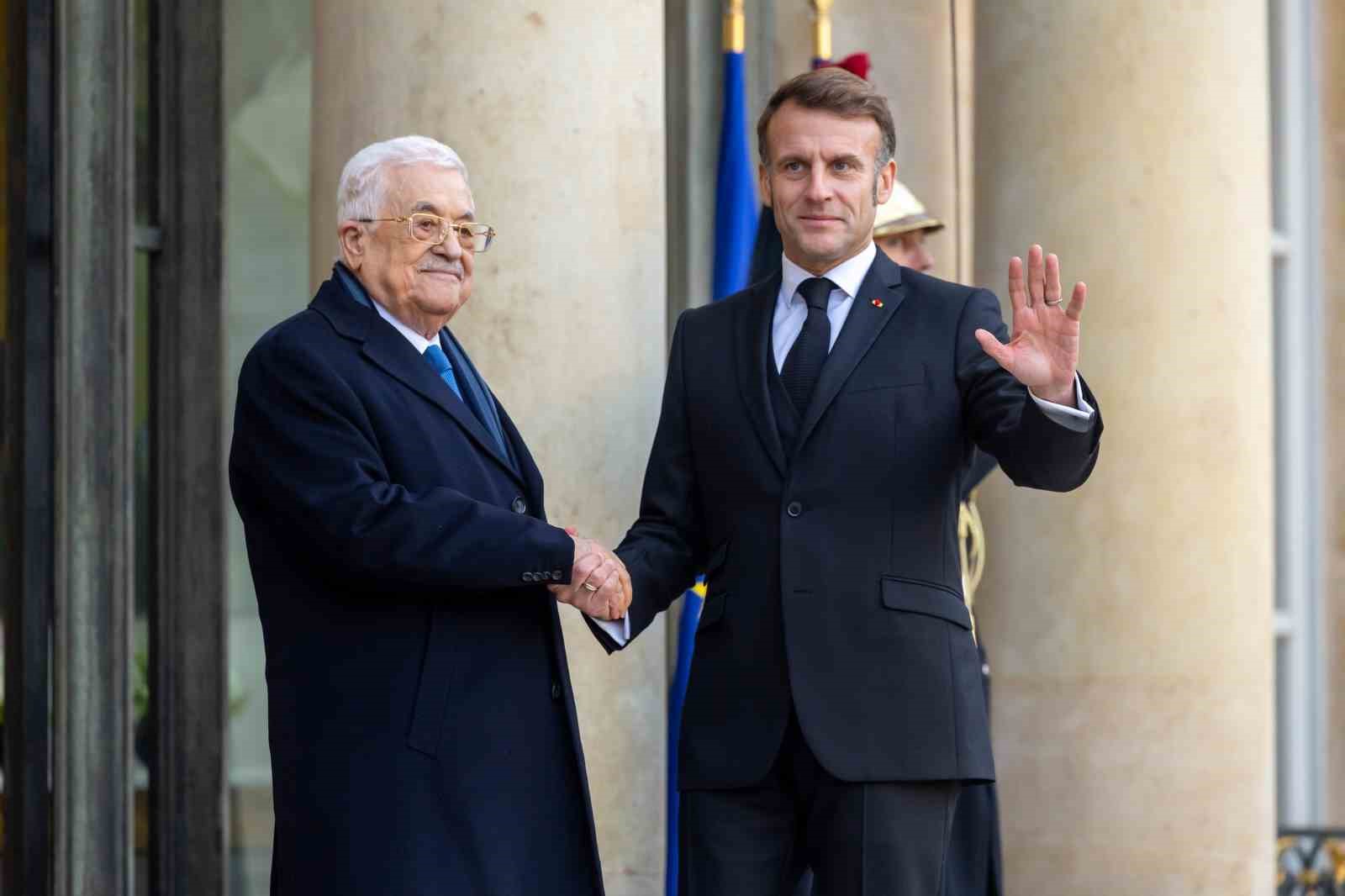 franca cumhurbaskani macron ile filistin devlet baskani abbas bir araya geldi 2 LrVZMCXp