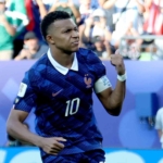 fransa-ceyrek-finalde-JO5ptYE5.jpg