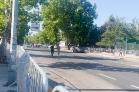 fransa-cumhurbaskani-macron-ankarada-kosu-yapti-Jw7Av3NG.jpg