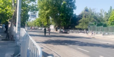 fransa-cumhurbaskani-macron-ankarada-kosu-yapti-Jw7Av3NG.jpg