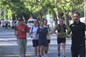 fransa-cumhurbaskani-macron-ankarada-sabah-kosusunu-yapti-eTdU9rZk.jpg