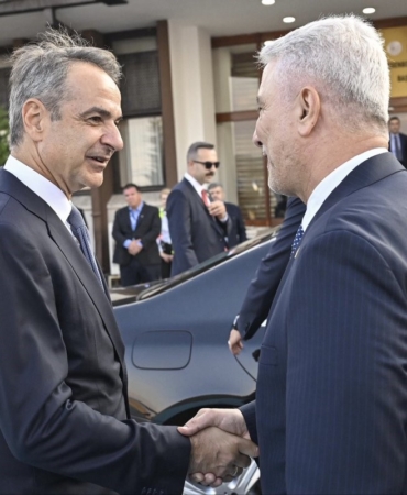 fransa-cumhurbaskani-macron-ve-yunanistan-basbakani-micotakis-ankarada-dz1tDQXh.jpg